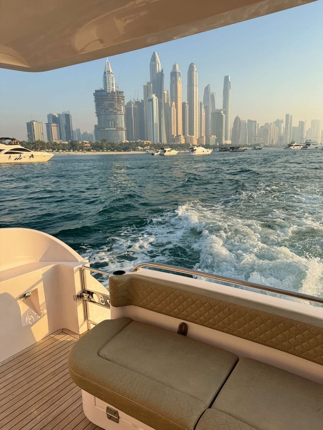 Dubai Marina desde un yate